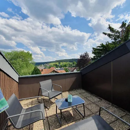 Apartmán Ferienhaus-schoenwald, 2 Schlafzimmer, Kueche, Dachterrasse, Balkon App24