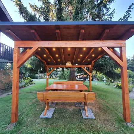 Ferienhaus-schoenwald, 2 Schlafzimmer, Kueche, Dachterrasse, Balkon App24 Appartement